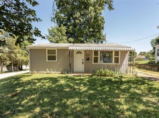 1324 Boyd St, De Soto, MO 63020