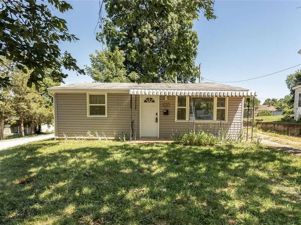 1324 Boyd St, De Soto, MO 63020