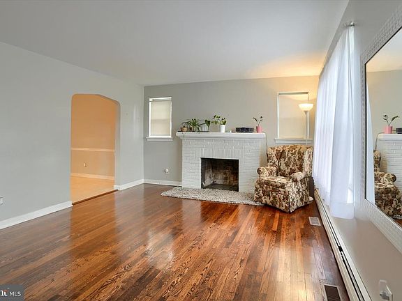 5th image of 3544 Schoolhouse Ln