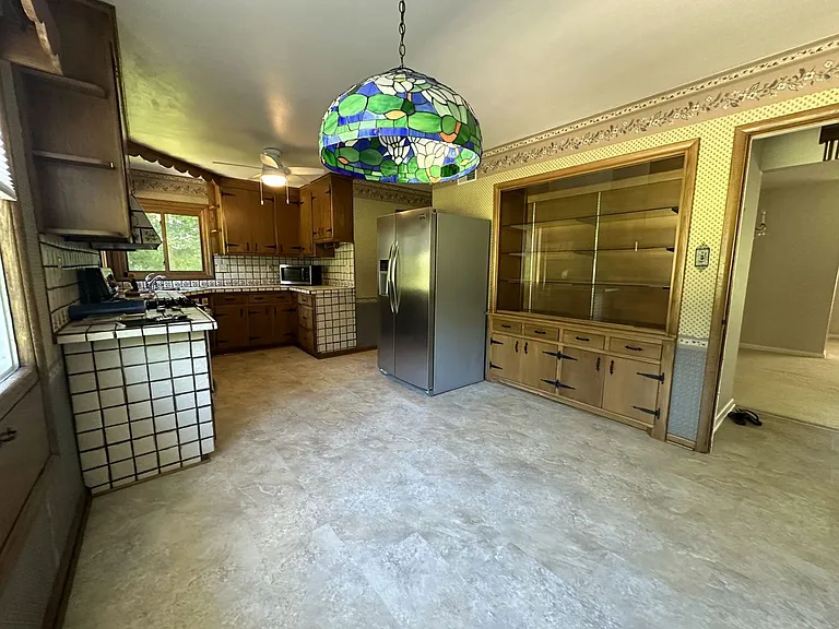 1375 Fairhaven Blvd — Photo 7