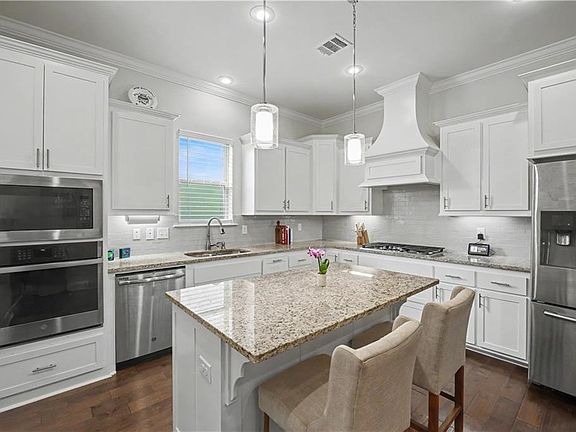 3rd image of 23339 Noble Oak Dr