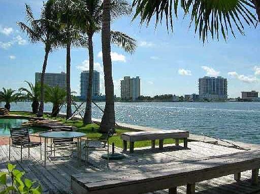 1st image of 1070 S Shore Dr