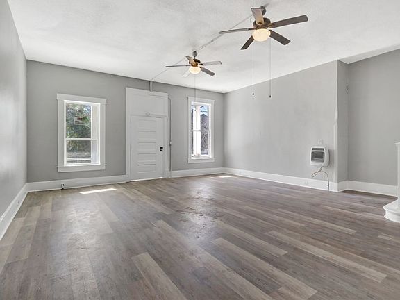 5th image of 106 Breeze St #1
