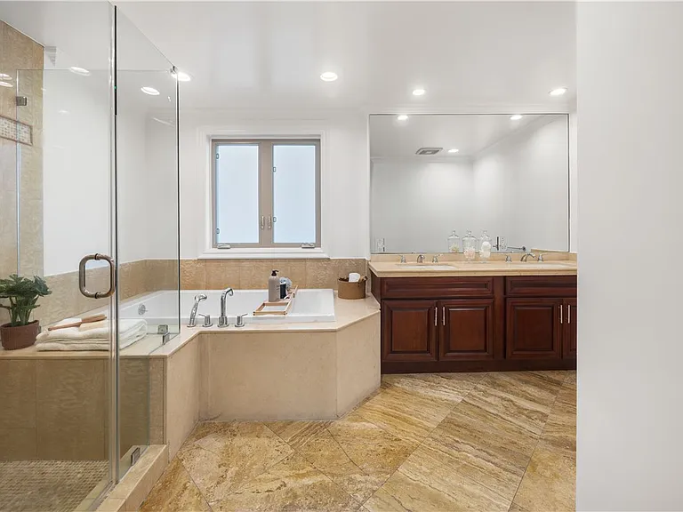 918 S Wooster St #2 — Photo 18
