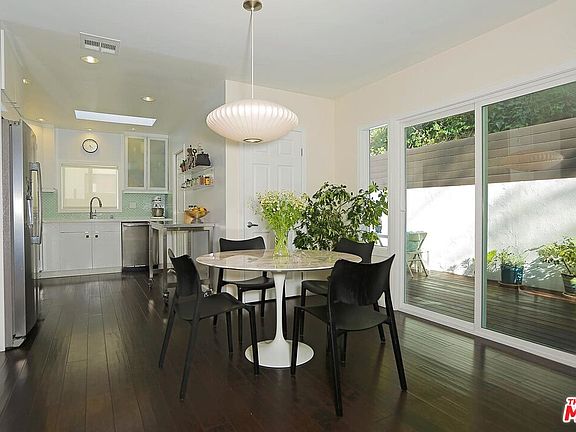 3rd image of 8624 Wonderland Ave