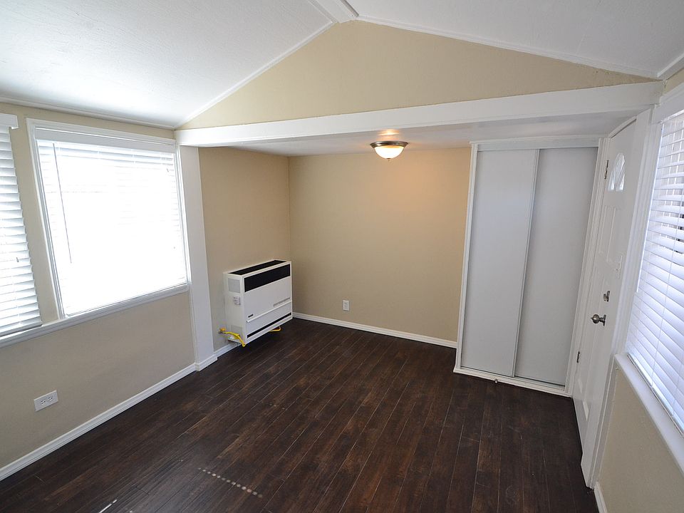 1st image of 1327 W 98th St