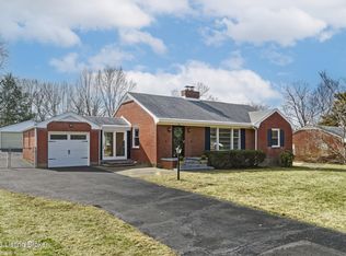 34 Narwood Dr, Louisville, KY 40299