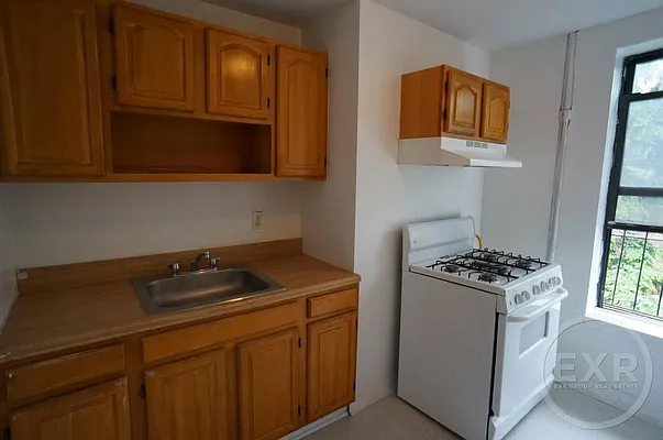 Rented by EXR | media 43