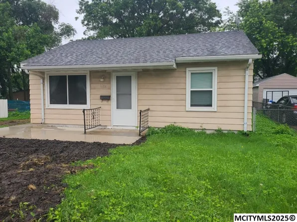1104 N Van Buren Ave, Mason City, IA 50401