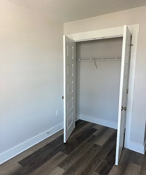 1578 Iroquois Ct — Photo 10