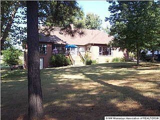 1st image of 848 Green T Blvd W