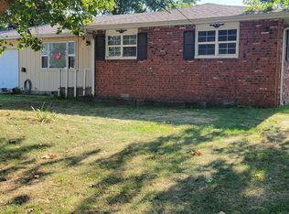908 S East St, Mount Vernon, MO 65712