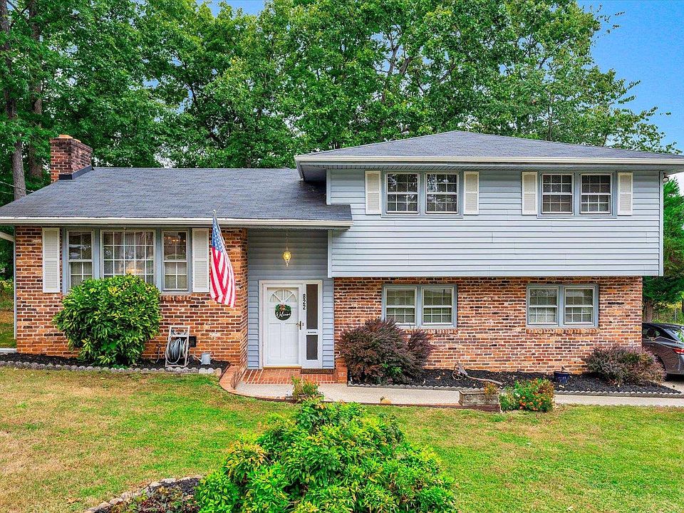1st image of 822 Pine Creek Dr