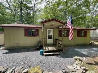 153 Beech Ln, Pocono Lake, PA 18347