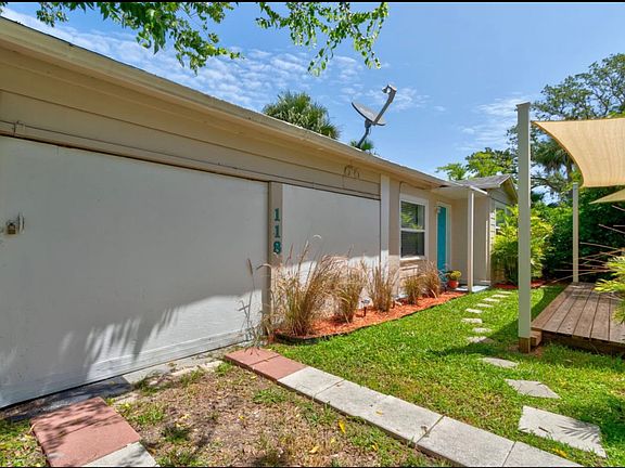 3rd image of 118 Pierce Ave #1/1