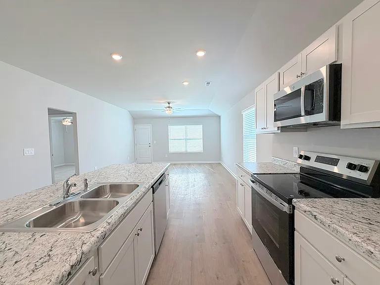 128 Challenger Way — Photo 15