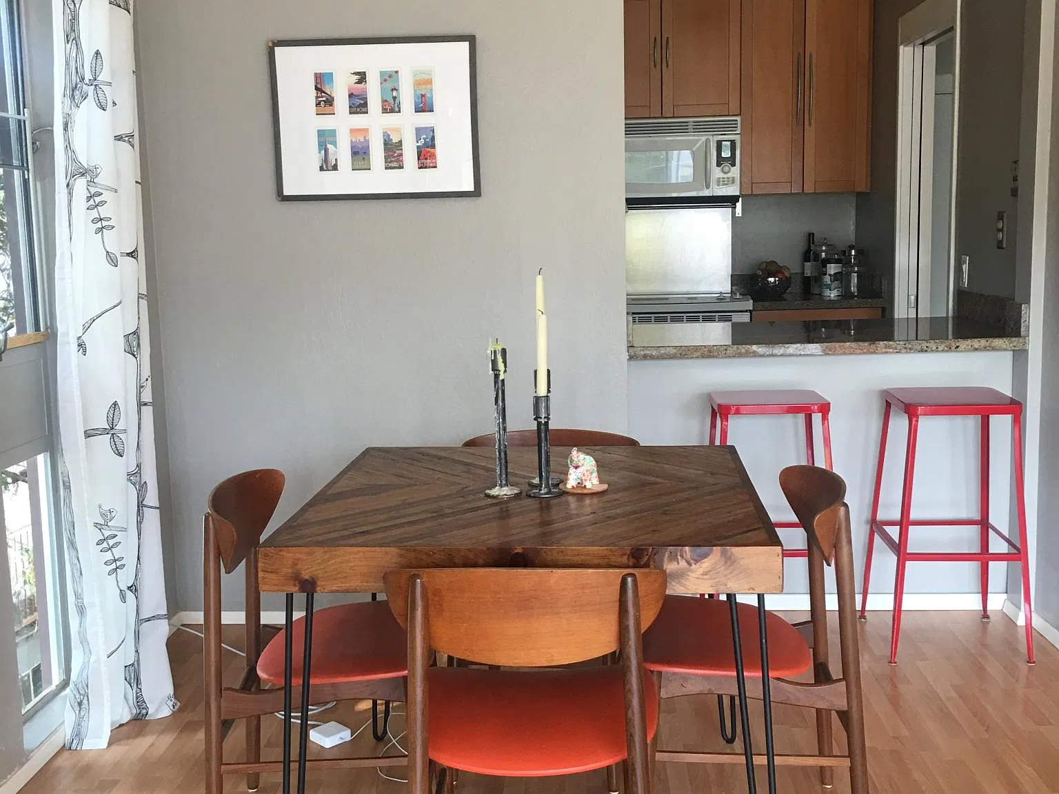 2 bed, 900 sqft, $3,500 — Photo 2