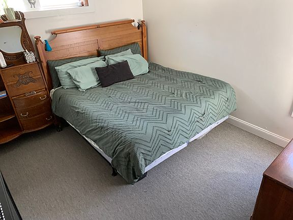 4th image of 1035 Coddington Rd #2