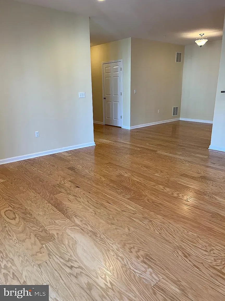2 bed, 1241 sqft, $3,150 — Photo 4