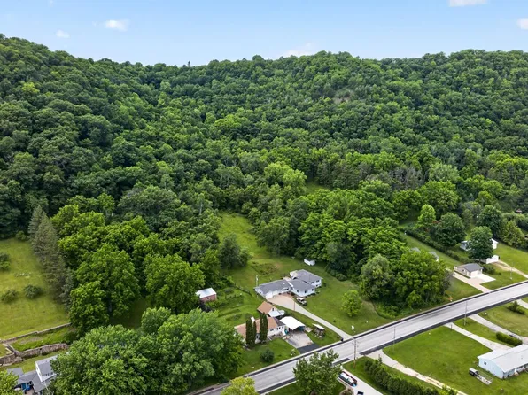 1613 Gilmore Valley Rd, Winona, MN 55987