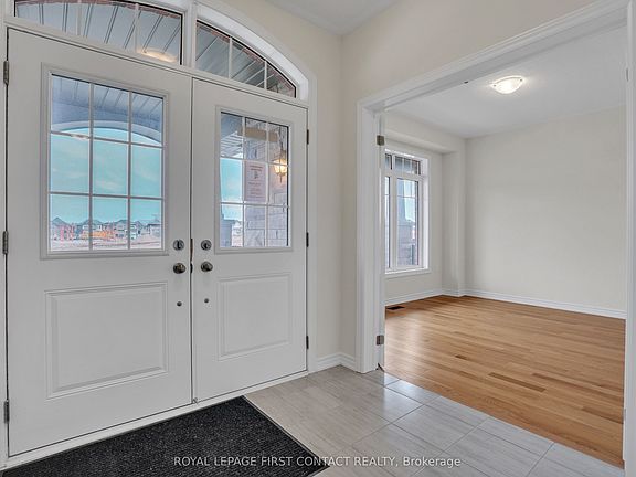 3rd image of 1080 Wickham Rd