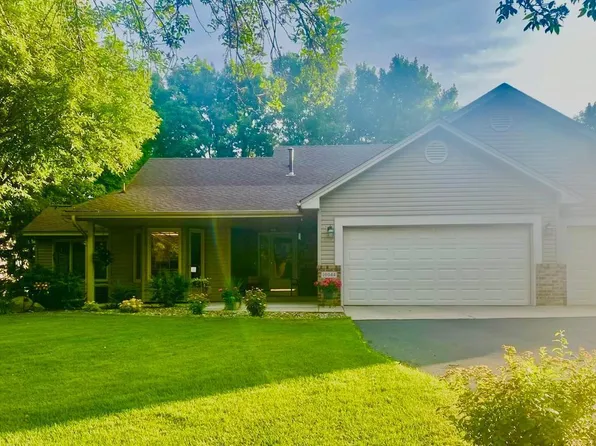 10044 Highview Ct, Champlin, MN 55316