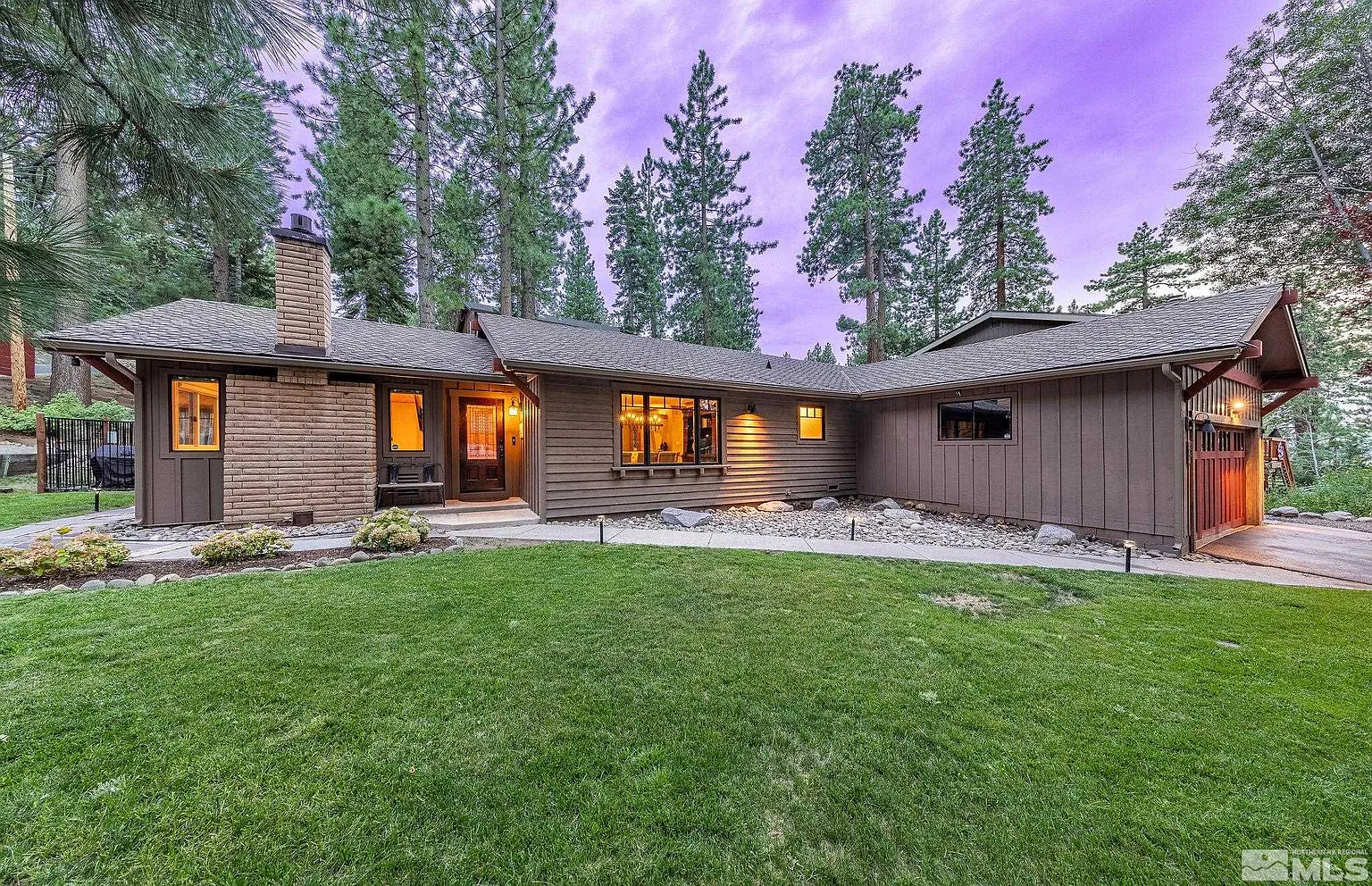 397 Sherwood Dr photo 1