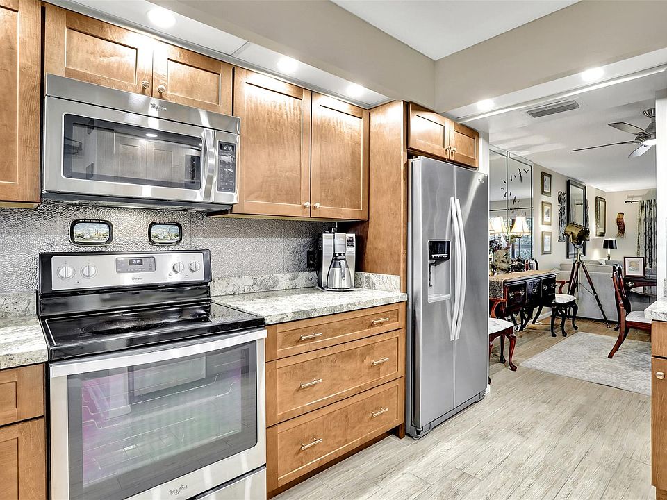 1st image of 1501 Cayman Way #J4