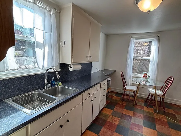 706 Sherman Ave #1 — Photo 9