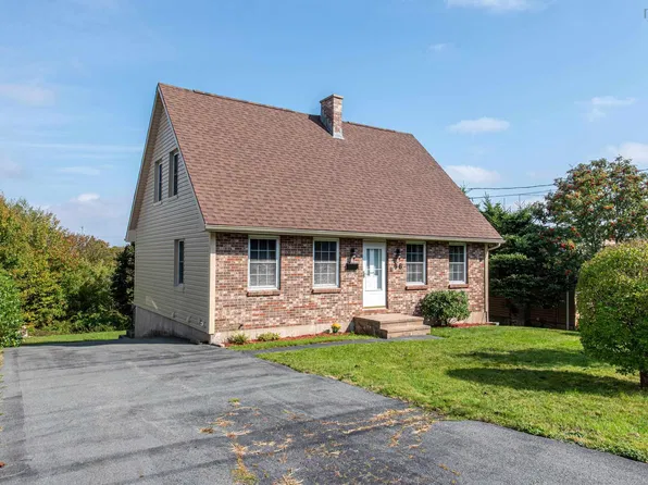 96 Thornhill Dr, Halifax, NS B3R 2J3