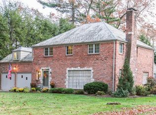 33 Brittany Rd, Longmeadow, MA 01106