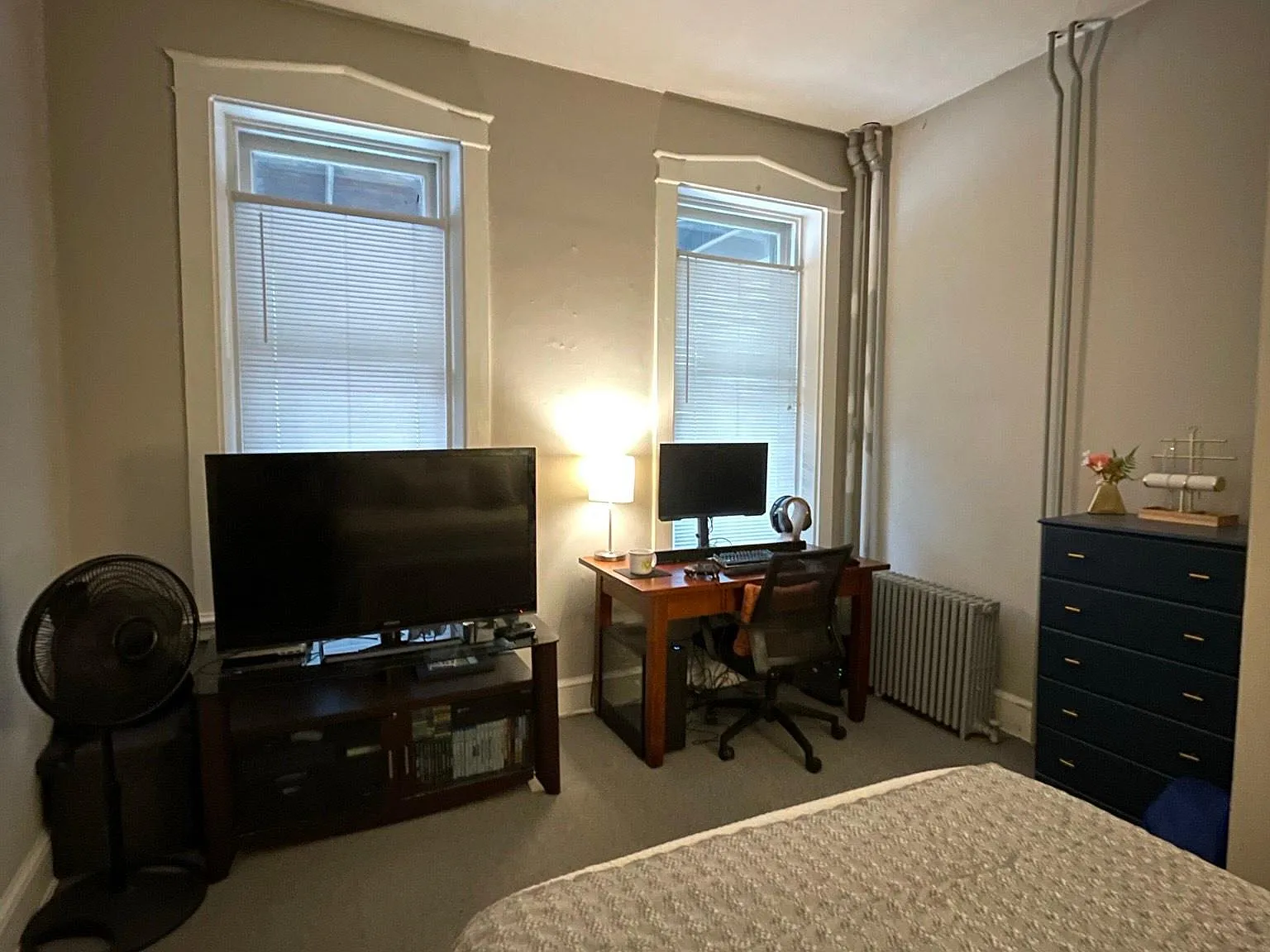 2 bed, 900 sqft, $1,350 — Photo 4