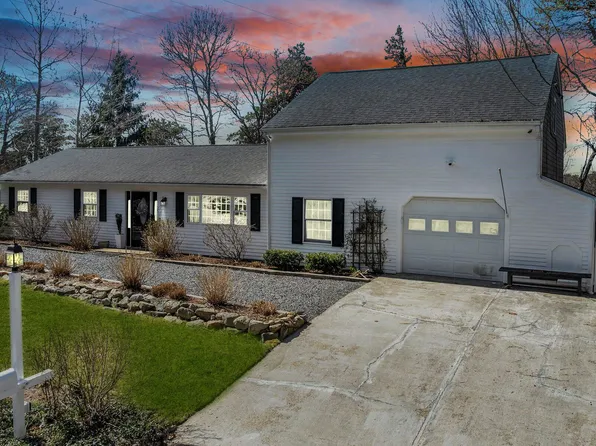 25 Frances Helen Road, Yarmouth Port, MA 02675