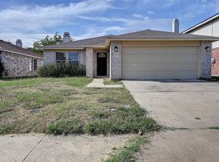 225 Stoneridge Dr, Mesquite, TX 75149