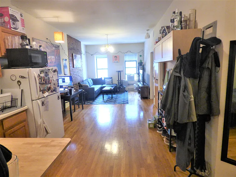 333 E 70th St #10 — Photo 1