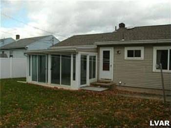 2nd image of 1563 Fleming St