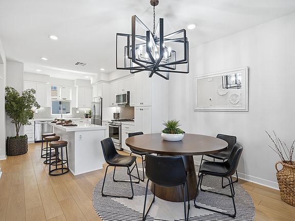 3rd image of 131 Graze Way Rancho