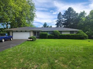 2901 Banning Way, Waukesha, WI 53188