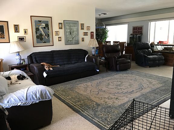 3rd image of 2439 Nassau St