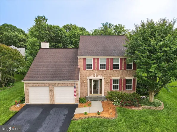 5441 Gladewright Dr, Centreville, VA 20120