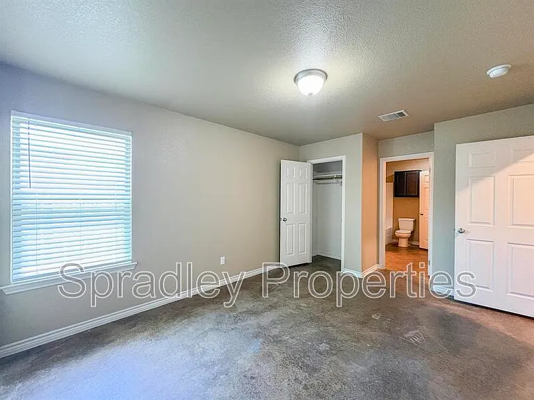 1560 Vani Ct — Photo 8
