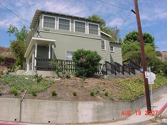 2nd image of 3919 Wawona St