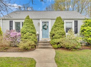 104 Larkin Ave, Warwick, RI 02886