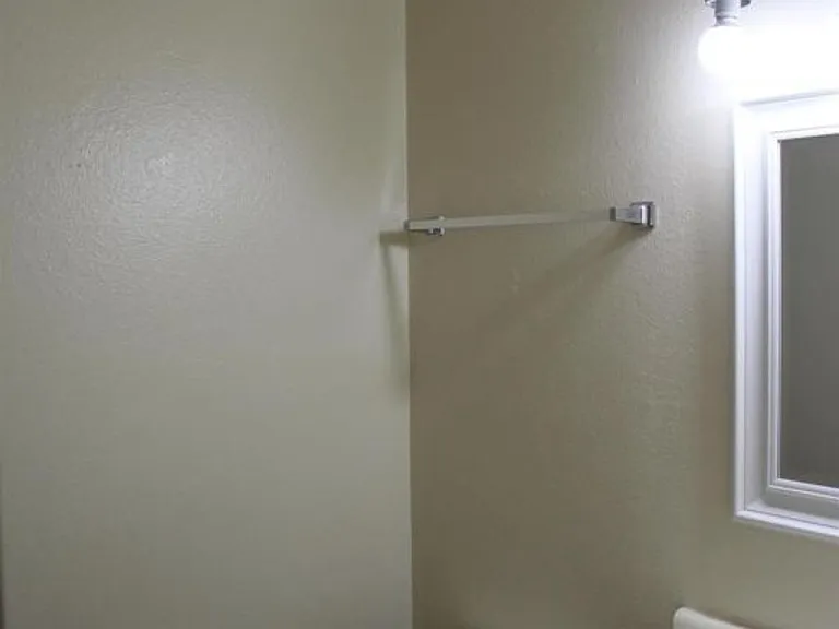 140 Wylie Dr #9 — Photo 6