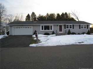 108 Fiesta Hts, Meriden, CT 06451