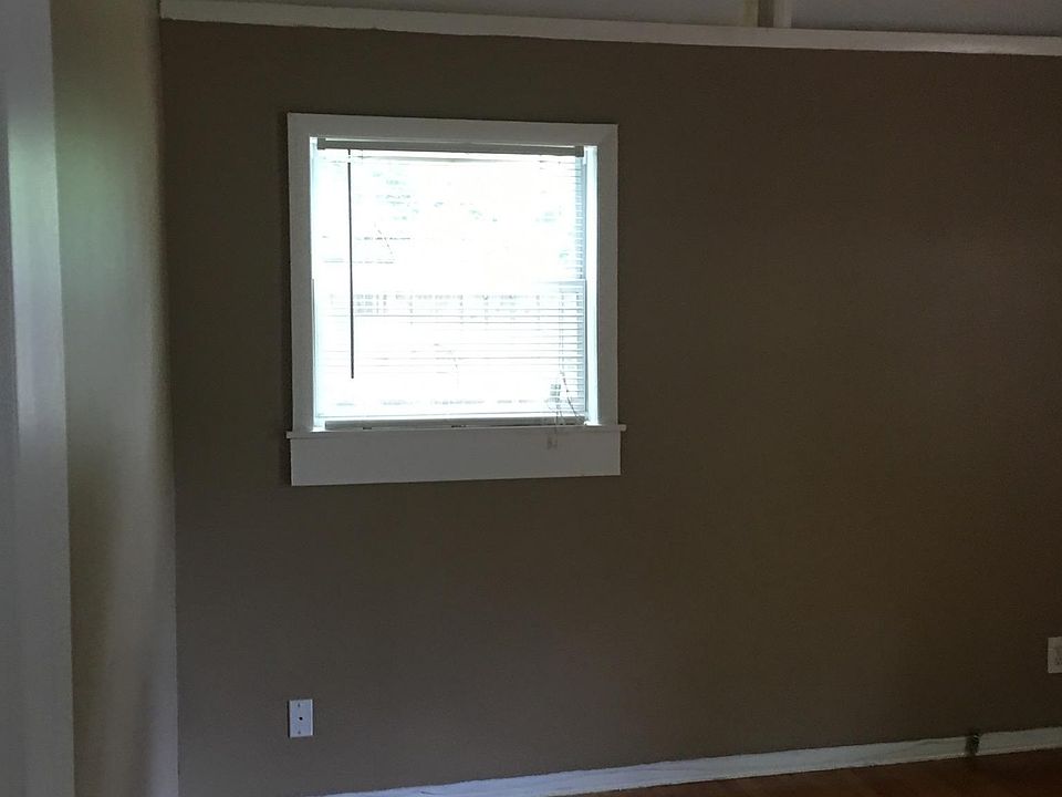 1st image of 3076 Brookdale St