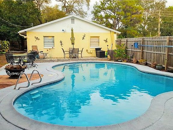 4th image of 4601 Castile Way S
