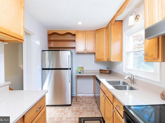 3rd image of 4924 25th St S #1