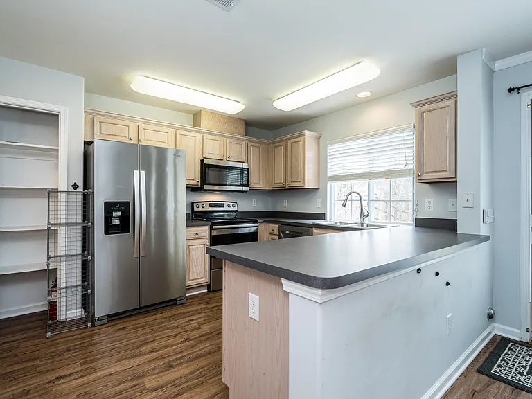 4 Richardson Cir — Photo 11