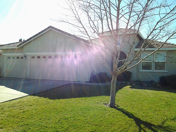2nd image of 384 Ashwood Way